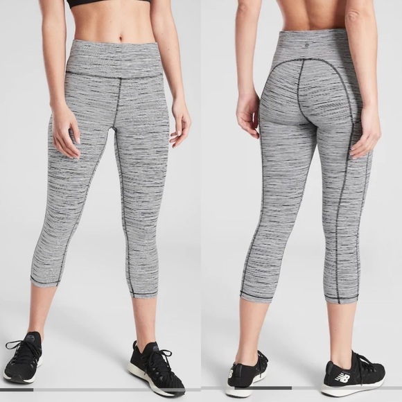 NWT Athleta Ultimate Linear Lines Cropped Leggings - Picture 1 of 13